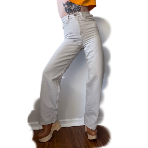 Levi’s| Jeans| High & Loose jeans in Mushroom grey - Picture 3 of 7